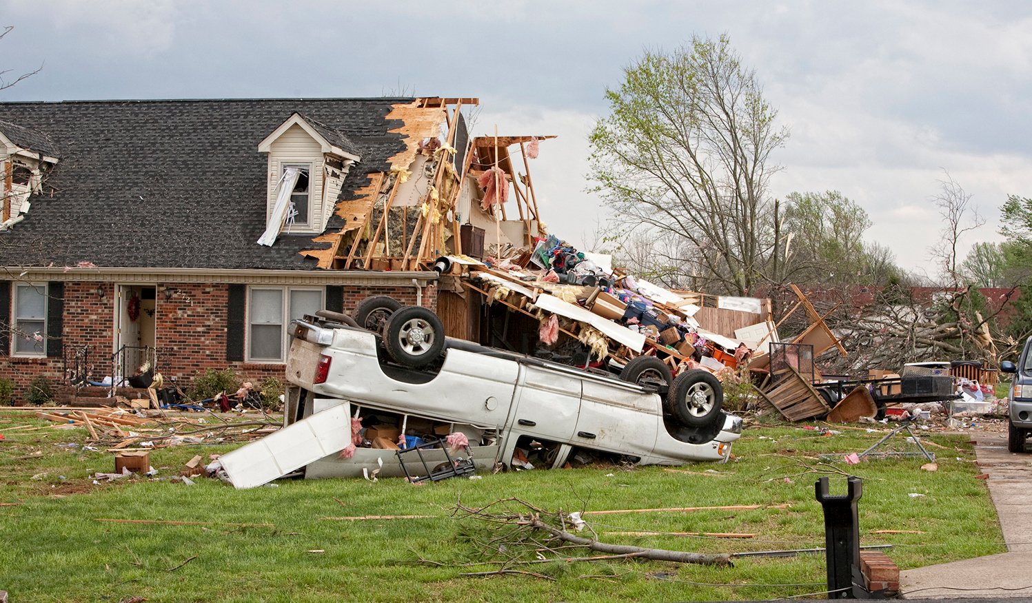 Tornado-damage-157441617-1